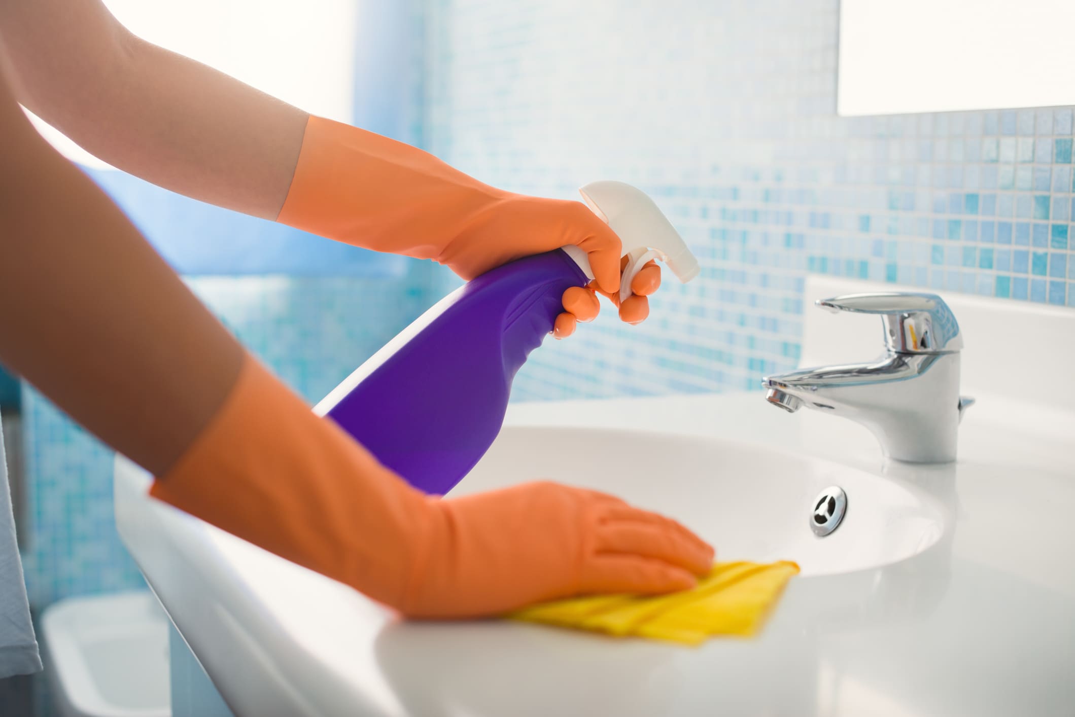 10 Things You Need to Know About Cleaning Commercial Bathrooms